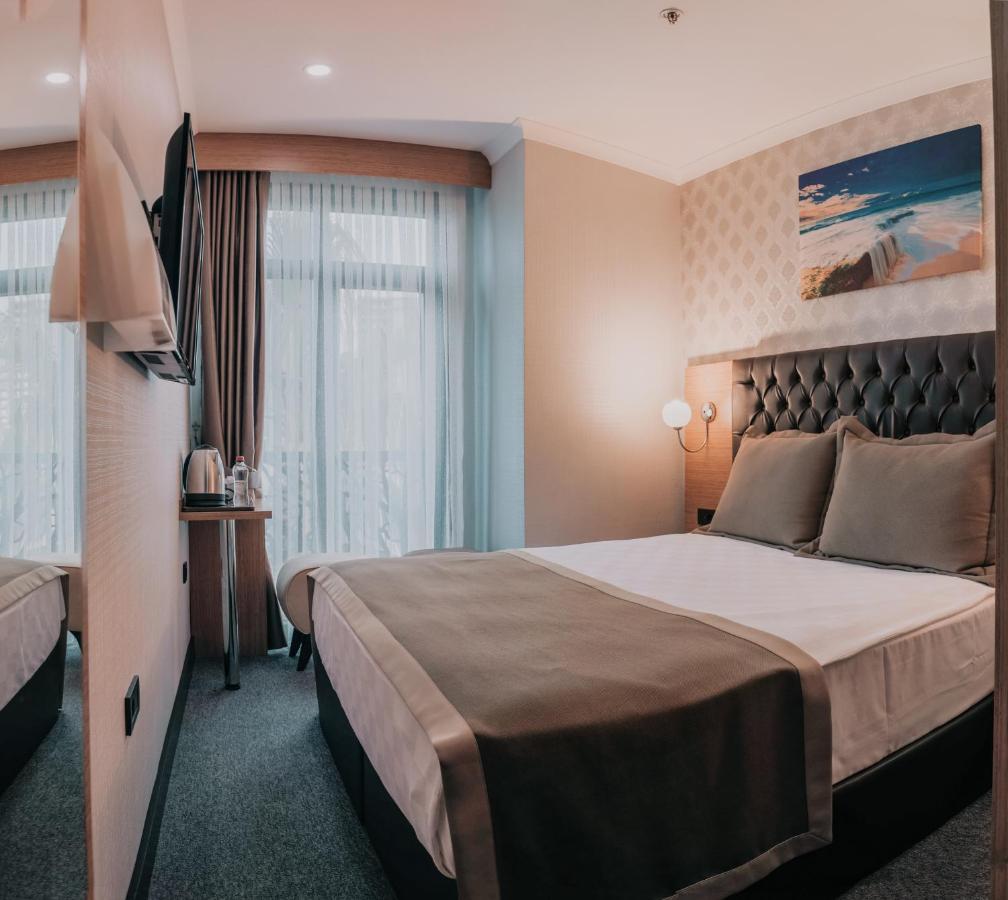 Otel Grand Lark Istanbul Ngoại thất bức ảnh