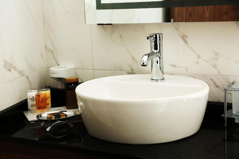 Otel Grand Lark Istanbul Ngoại thất bức ảnh