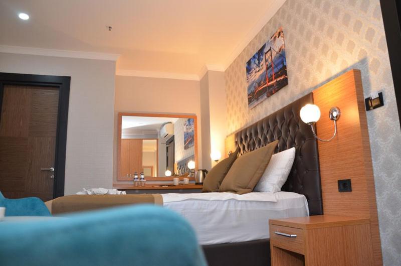 Otel Grand Lark Istanbul Ngoại thất bức ảnh