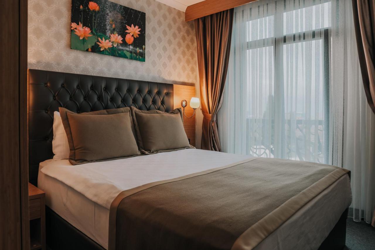 Otel Grand Lark Istanbul Ngoại thất bức ảnh