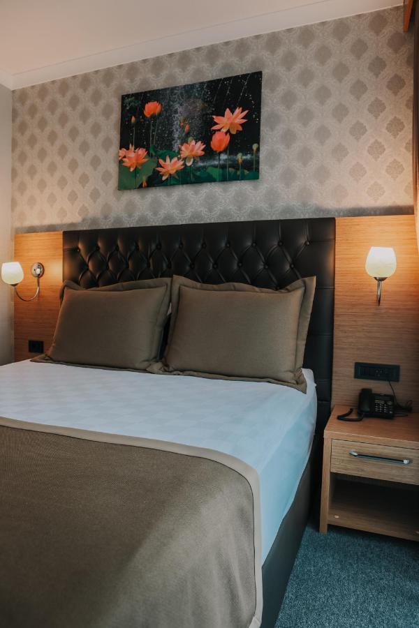 Otel Grand Lark Istanbul Ngoại thất bức ảnh